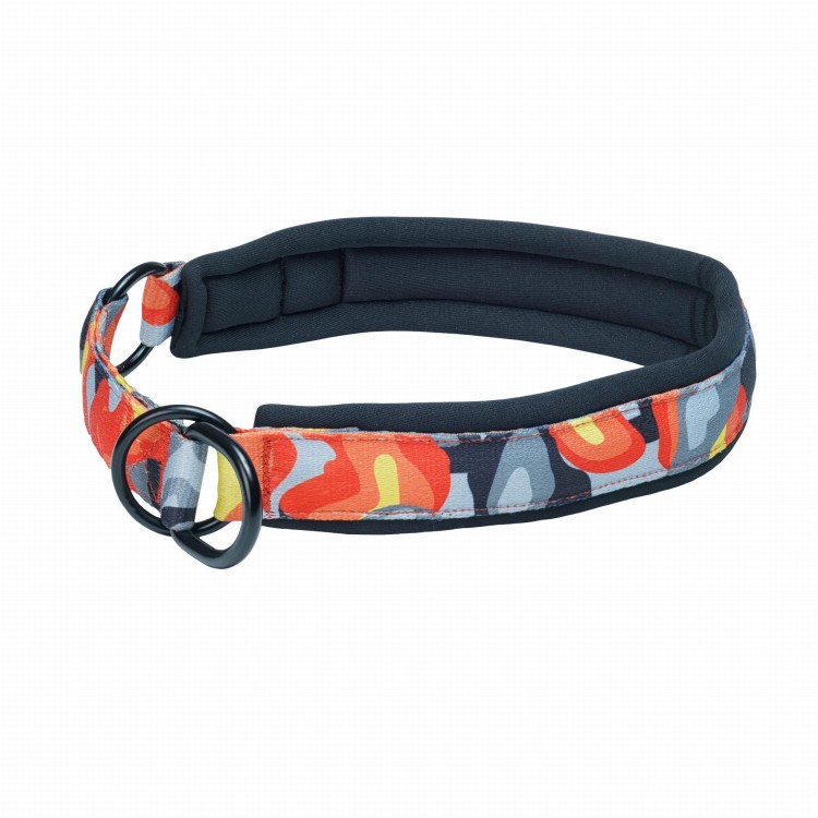 Pomarańczowa obroża dla psa Finnero CAMOCOLOR, półzaciskowa, z miękką neoprenową wyściółką, chroniąca przed otarciami, wytrzymały poliester, dla psów ciągnących na smyczy