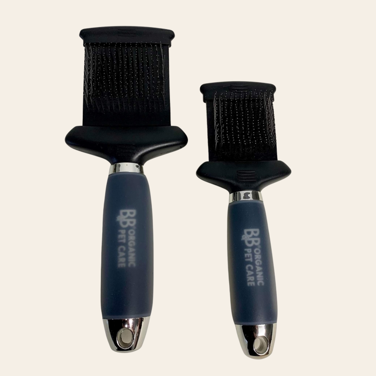 Szczotka B&amp;B Flex Brush z elastyczną, dwustronną główką do usuwania podszerstka i kołtunów, idealna dla psów o długiej sierści, ergonomiczny silikonowy uchwyt