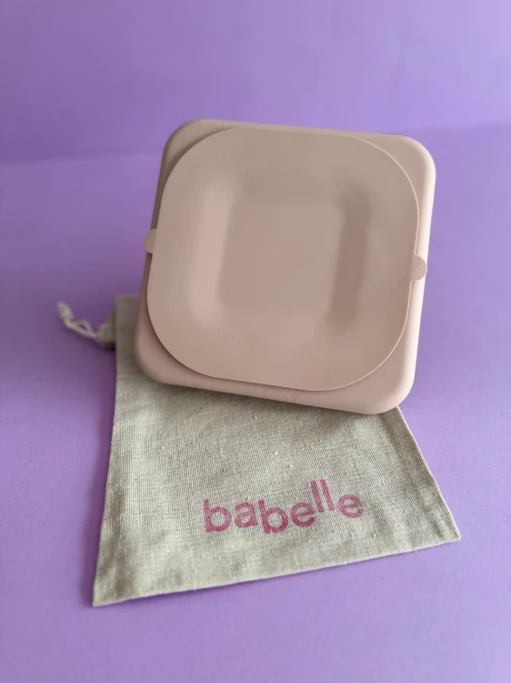 Mata do lizania Babelle The Prism z geometrycznym wzorem, z silikonu spożywczego BPA-Free, do spowalniania jedzenia, redukcji stresu i treningu cierpliwości u psa