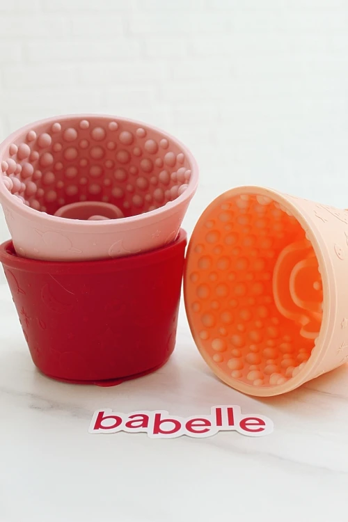 Mata do lizania Babelle The Swirlie o okrągłym kształcie, z silikonu spożywczego BPA-Free, spowalnia jedzenie, redukuje stres i wspiera trawienie u psa