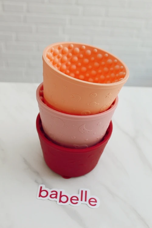 Mata do lizania Babelle The Swirlie o okrągłym kształcie, z silikonu spożywczego BPA-Free, spowalnia jedzenie, redukuje stres i wspiera trawienie u psa