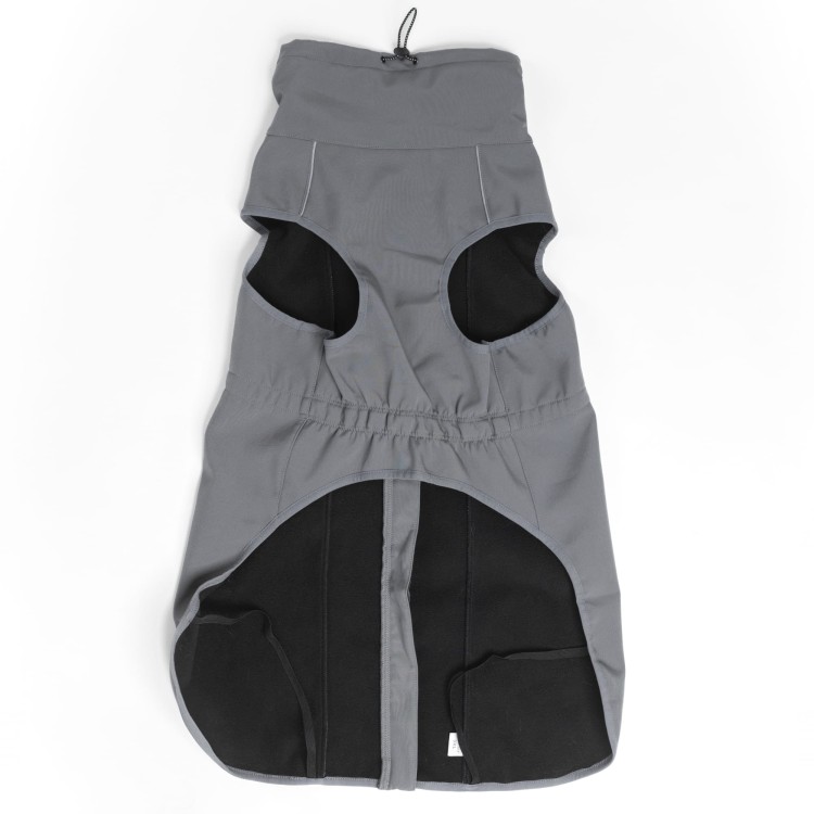 Całoroczna kurtka softshell dla psa Finnero SPORT, wiatro- i wodoodporna, polarowa podszewka, wydłużony krój, gumki na łapy, zamek na smycz, odblaskowe detale