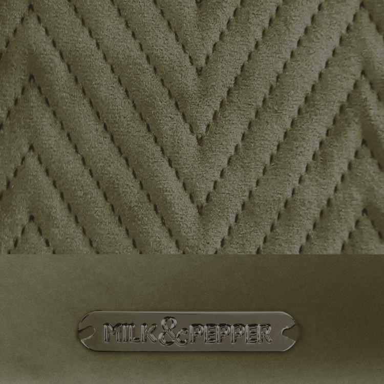 Kocyk dla psa Milk &amp; Pepper Palais Royal Blanket z pikowanego aksamitu w geometryczny wzór Zig Zag, miękki welwet, elegancki dodatek do legowiska, rozmiar 60x80 cm