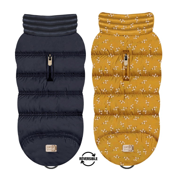 Dwustronna kurtka zimowa dla psa Milk &amp; Pepper Lily, musztardowy kwiatowy wzór i granatowy wodoodporny pikowany poliester, ocieplana, z zamkiem na smycz i złotymi napami