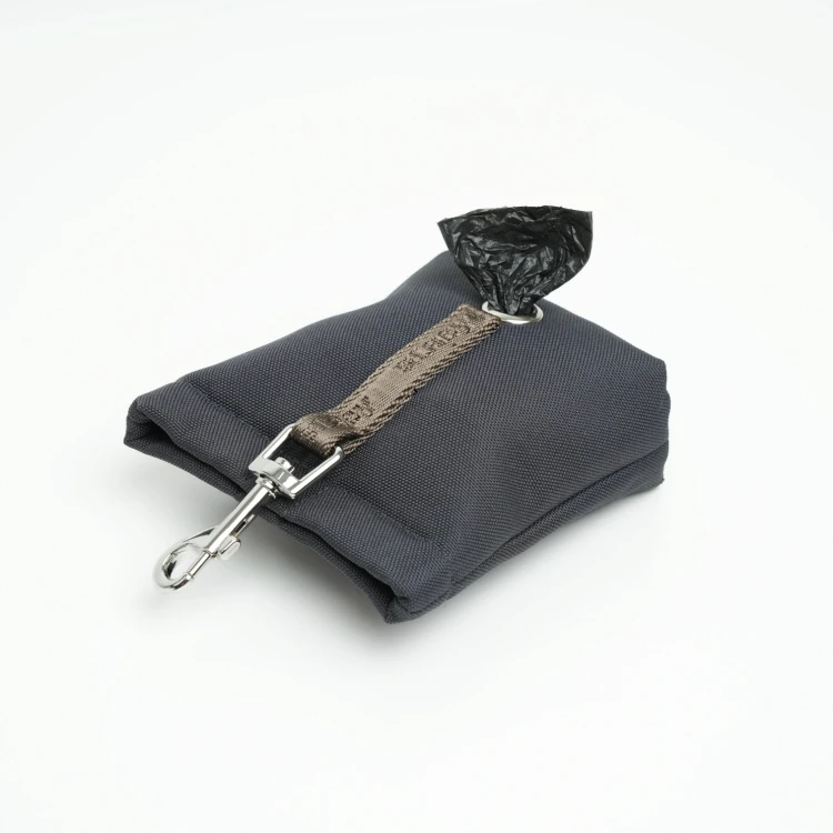 Torba na smakołyki Staey Elma Active Treat Bag, 2w1 zintegrowana z pojemnikiem na woreczki, elegancki duński design, łatwo dostępna, pasuje do akcesoriów Elma