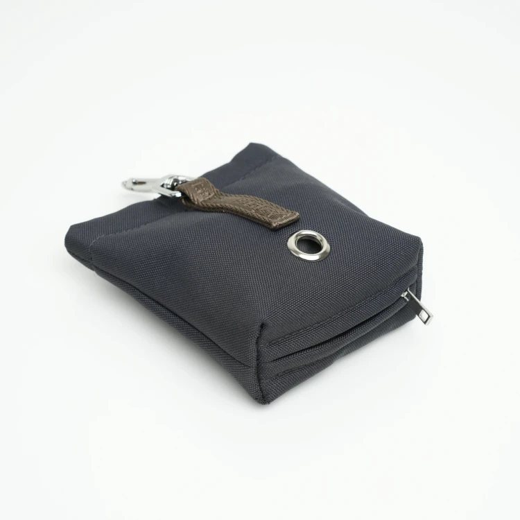 Torba na smakołyki Staey Elma Active Treat Bag, 2w1 zintegrowana z pojemnikiem na woreczki, elegancki duński design, łatwo dostępna, pasuje do akcesoriów Elma